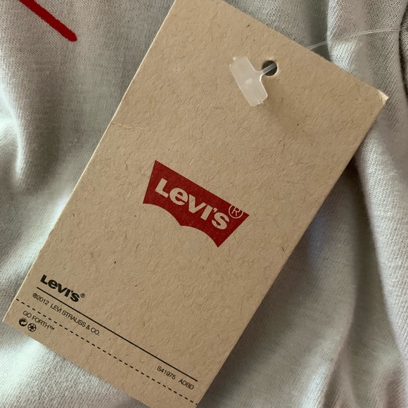 Levi t-shirt - Picture 3 of 3